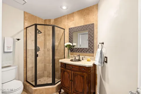 $1,195,000 | 10050 East Mountainview Lake Drive, Unit 10, Scottsdale, AZ 85258