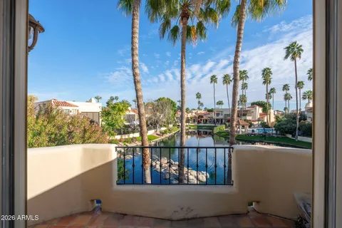 $1,195,000 | 10050 East Mountainview Lake Drive, Unit 10, Scottsdale, AZ 85258