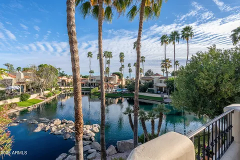 $1,195,000 | 10050 East Mountainview Lake Drive, Unit 10, Scottsdale, AZ 85258