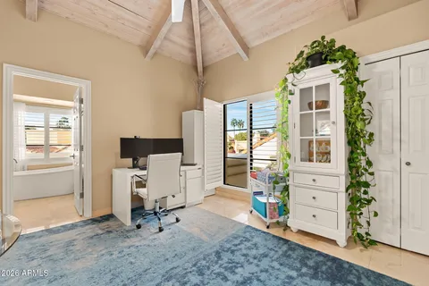 $1,195,000 | 10050 East Mountainview Lake Drive, Unit 10, Scottsdale, AZ 85258