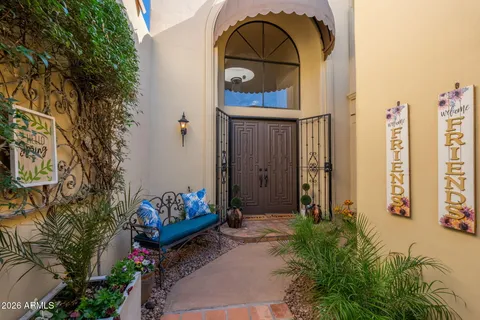 $1,195,000 | 10050 East Mountainview Lake Drive, Unit 10, Scottsdale, AZ 85258