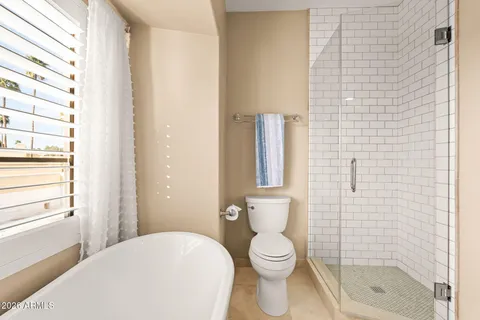 $1,195,000 | 10050 East Mountainview Lake Drive, Unit 10, Scottsdale, AZ 85258