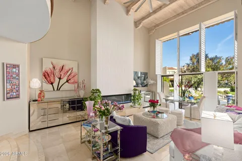 $1,195,000 | 10050 East Mountainview Lake Drive, Unit 10, Scottsdale, AZ 85258