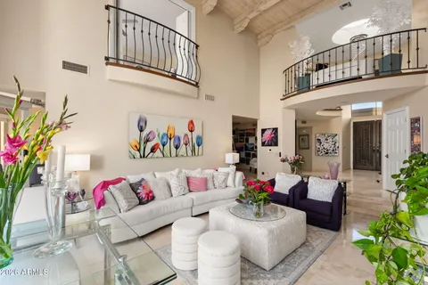 $1,195,000 | 10050 East Mountainview Lake Drive, Unit 10, Scottsdale, AZ 85258