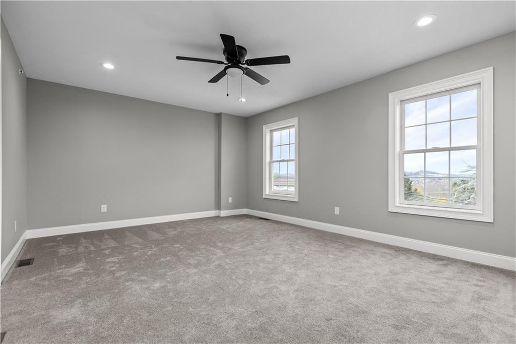 2335 Old Greentree Road Carnegie, PA 15106 - Photo 19 of 33 Gallery Image 19