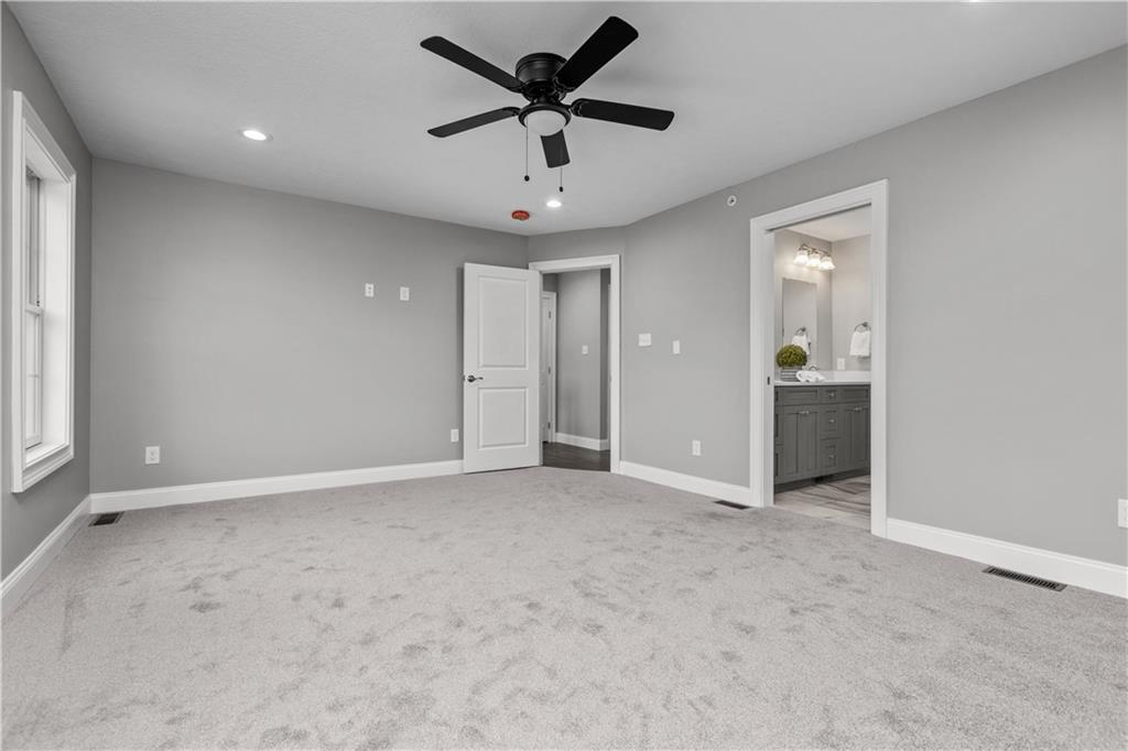 2335 Old Greentree Road Carnegie, PA 15106 - Photo 21 of 33 Gallery Image 21