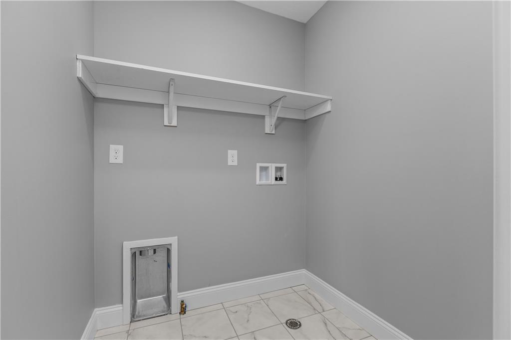 2335 Old Greentree Road Carnegie, PA 15106 - Photo 29 of 33 Gallery Image 29
