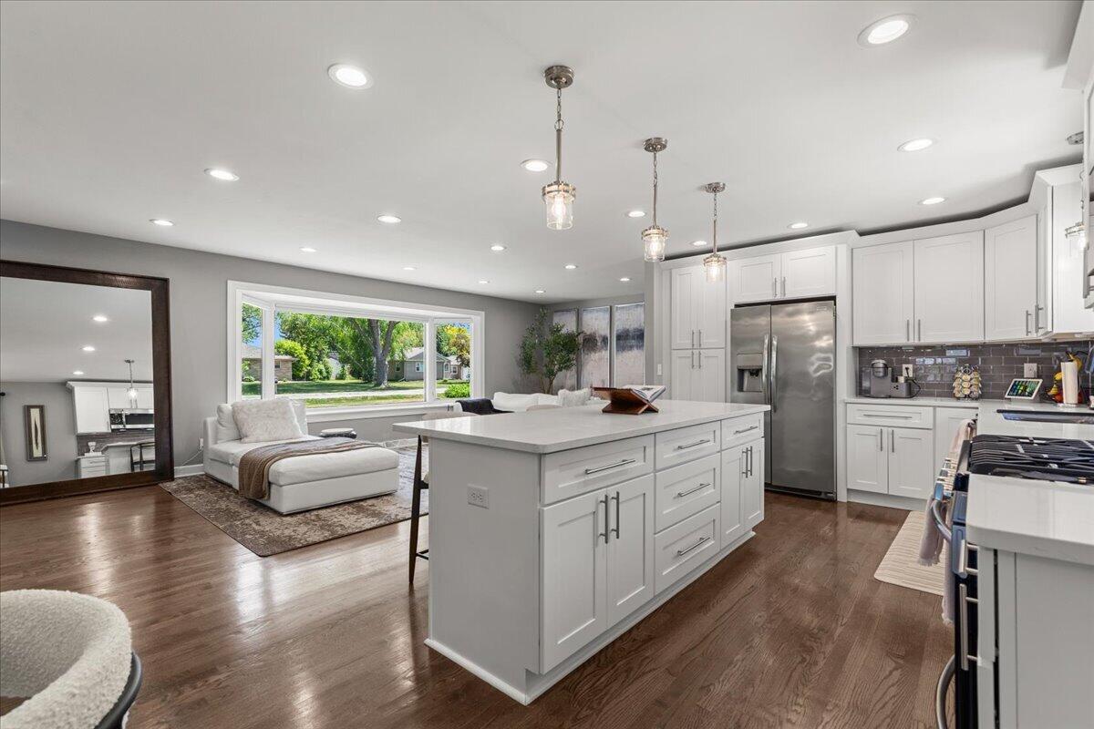225 North 166th Street Brookfield, WI 53005 - Photo 11 of 39 Kitchen/Great Room