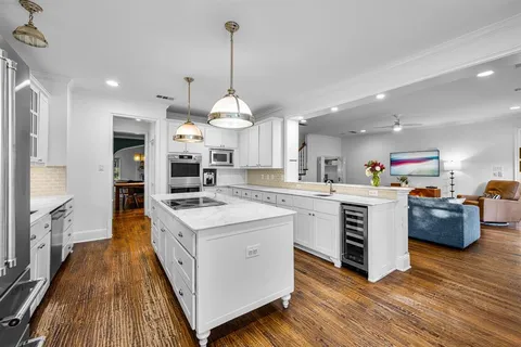 $1,699,000 | 5338 Mercedes Avenue, Dallas, TX 75206