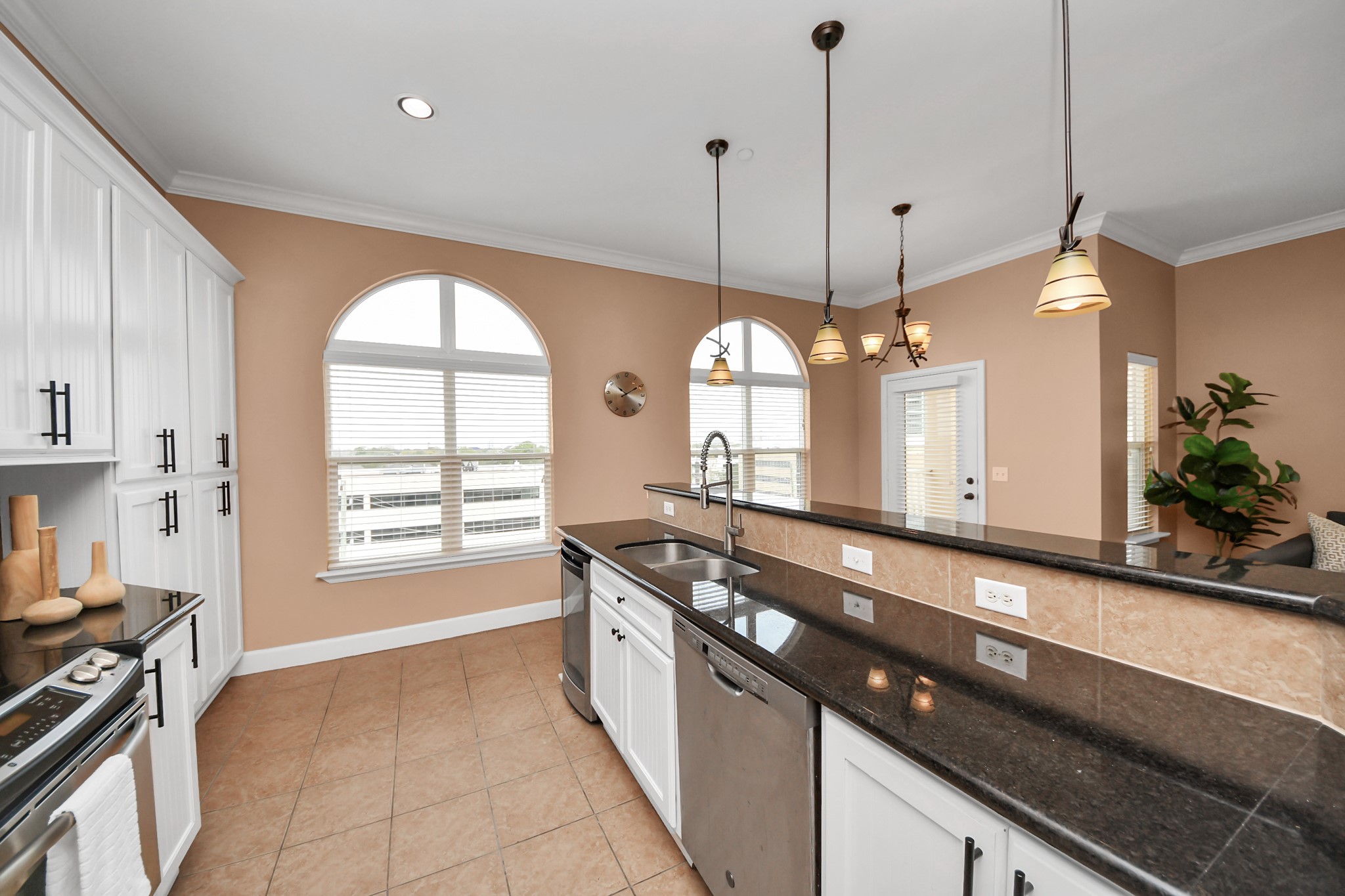 2203 Dorrington Street, Unit 400 Houston, TX 77030 - Photo 17 of 43