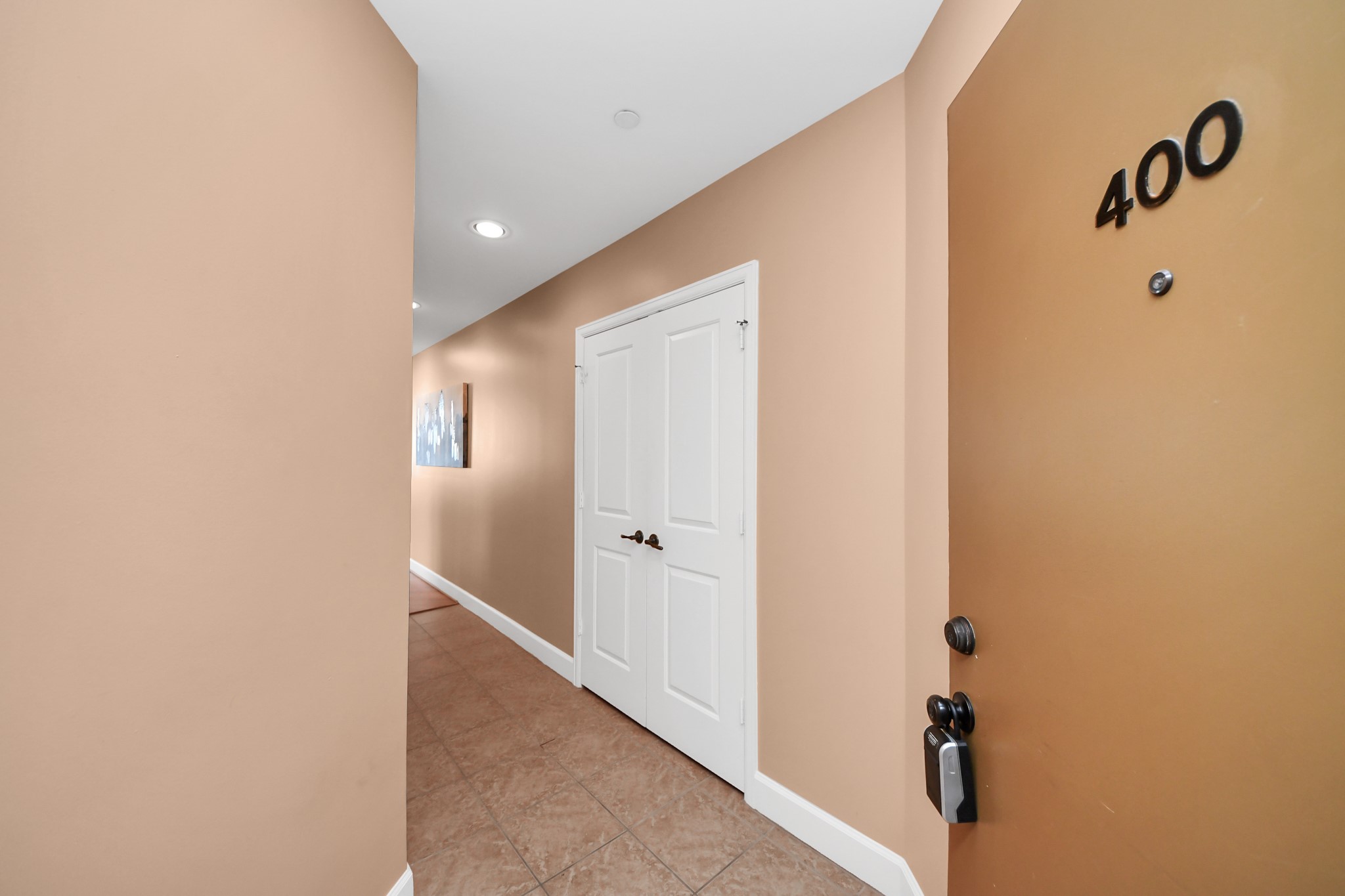 2203 Dorrington Street, Unit 400 Houston, TX 77030 - Photo 6 of 43