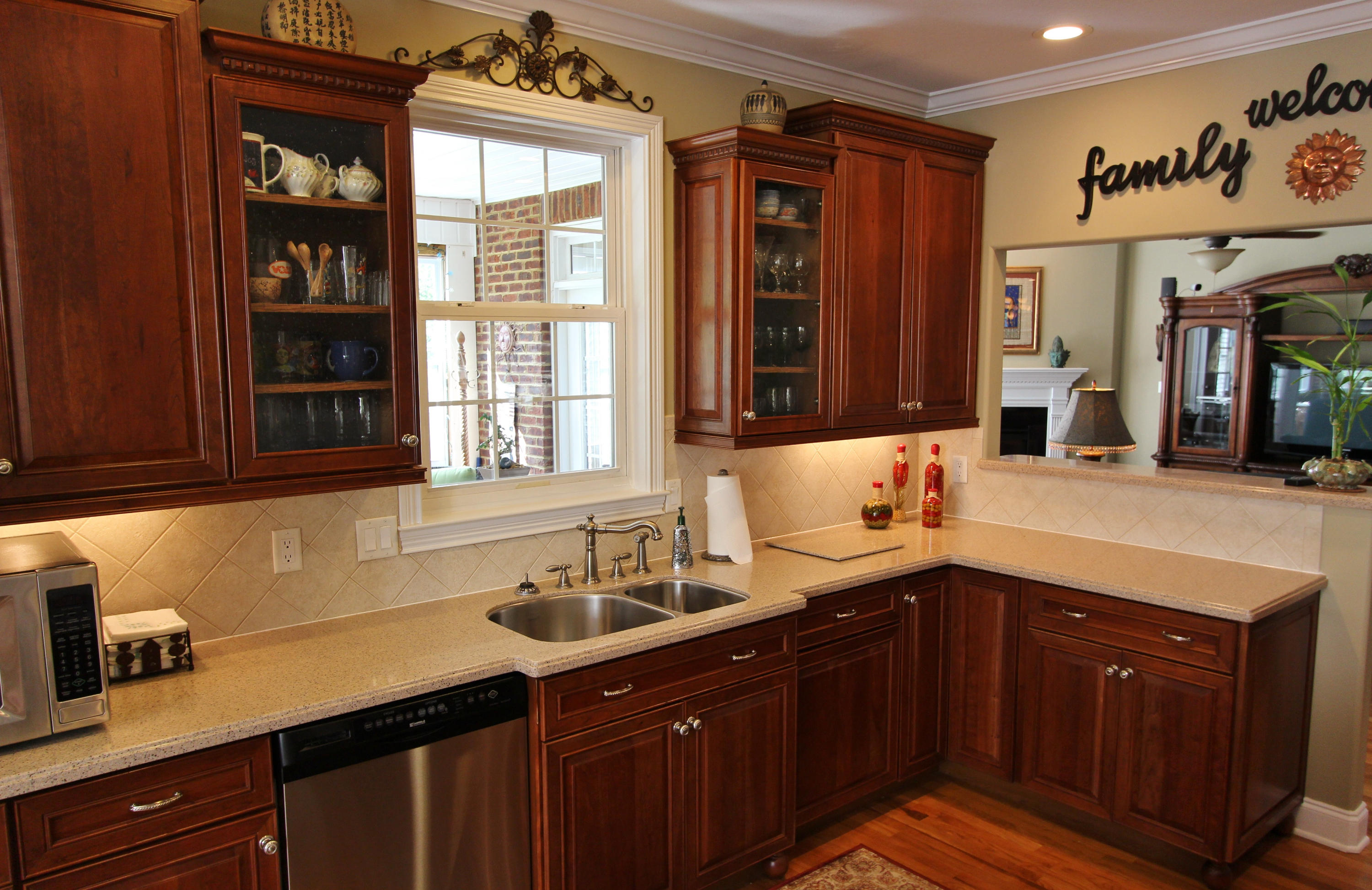 3853 Hubbard Road Loudon, TN 37774 - Photo 15 of 40 Upgraded Cabinets