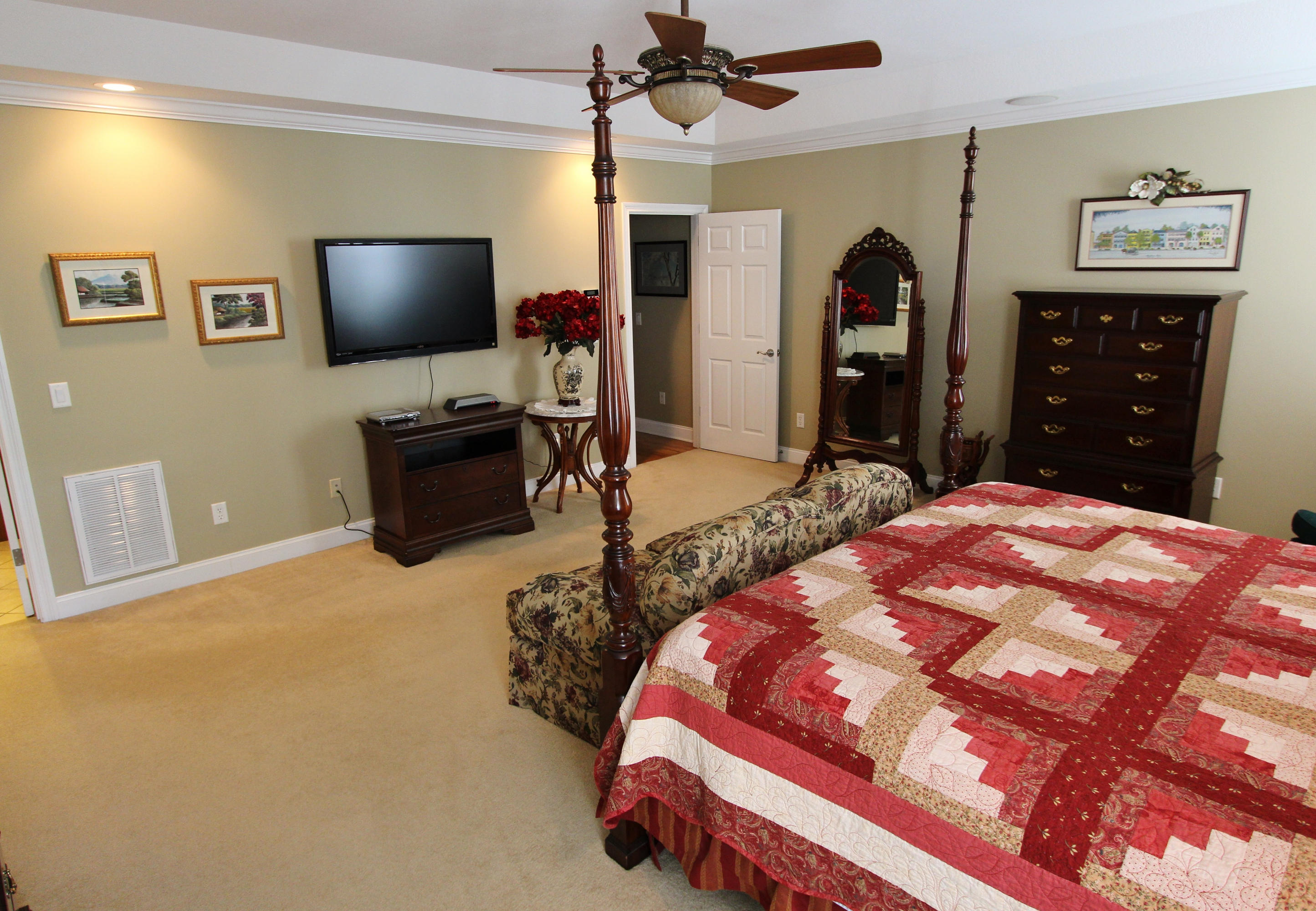 3853 Hubbard Road Loudon, TN 37774 - Photo 27 of 40 Large Master