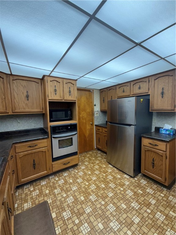 113 Benton Drive Decatur, IL 62526 - Photo 19 of 33 Gallery Image 19