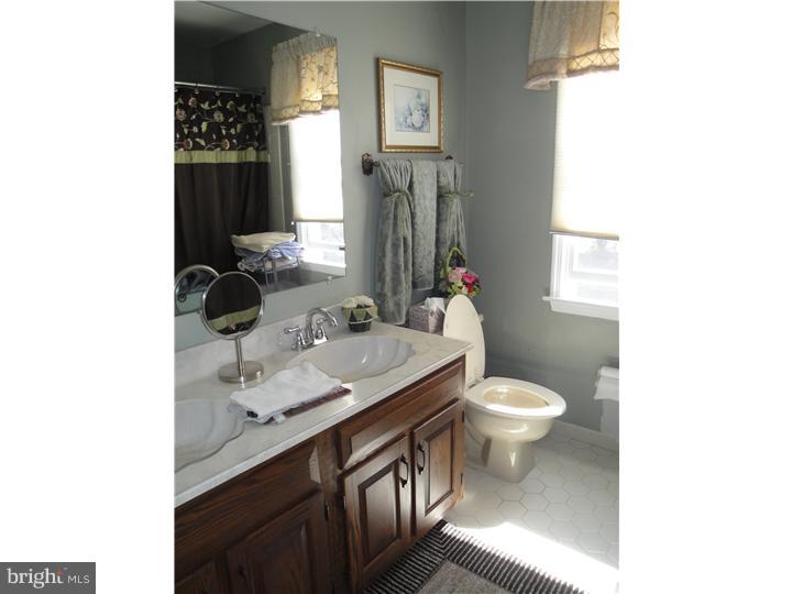 635 Foxfields Road Bryn Mawr, PA 19010 - Photo 14 of 23 Bathroom