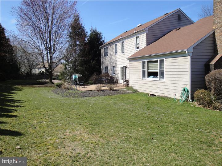 635 Foxfields Road Bryn Mawr, PA 19010 - Photo 22 of 23 Back Yard