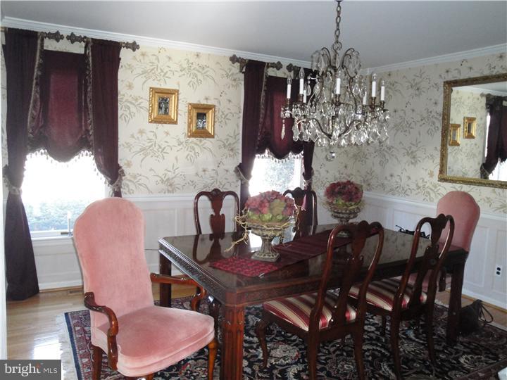 635 Foxfields Road Bryn Mawr, PA 19010 - Photo 4 of 23 Dining Room