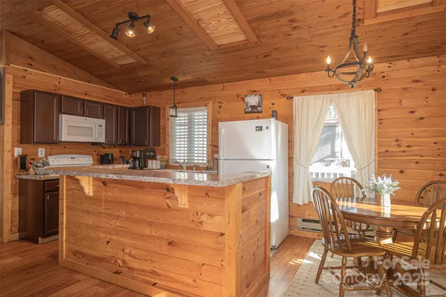 $385,000 | 7042 Martin Lane, Morganton, NC 28655