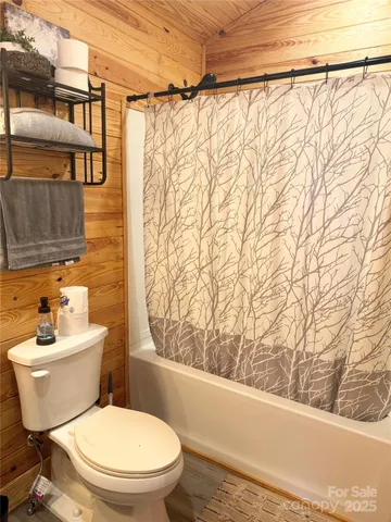 $385,000 | 7042 Martin Lane, Morganton, NC 28655