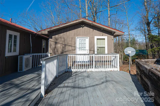 $385,000 | 7042 Martin Lane, Morganton, NC 28655