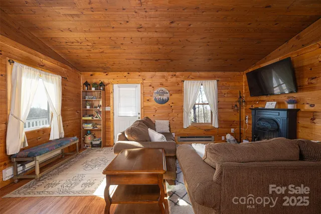 $385,000 | 7042 Martin Lane, Morganton, NC 28655