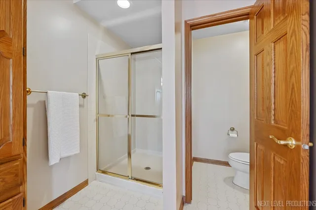 $635,000 | 1599 Far Hills Drive, Bartlett, IL 60103