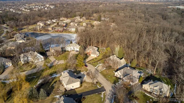 $635,000 | 1599 Far Hills Drive, Bartlett, IL 60103