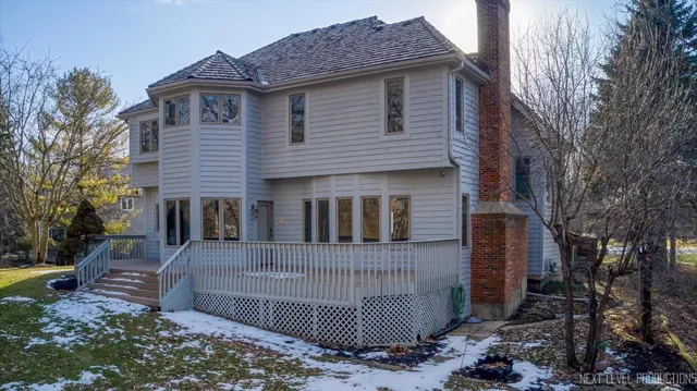 $635,000 | 1599 Far Hills Drive, Bartlett, IL 60103