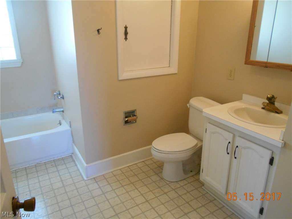 7995 Cedar Road Chesterland, OH 44026 - Photo 16 of 30