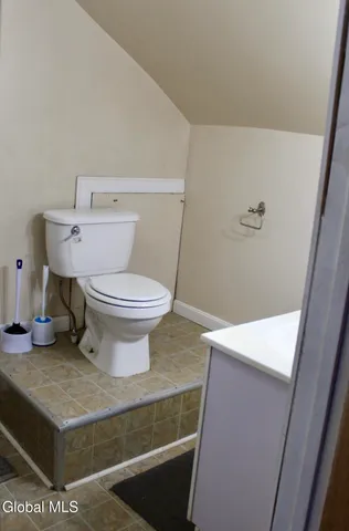 $130,000 | 364 Steele Ave Extension, Gloversville, NY 12078