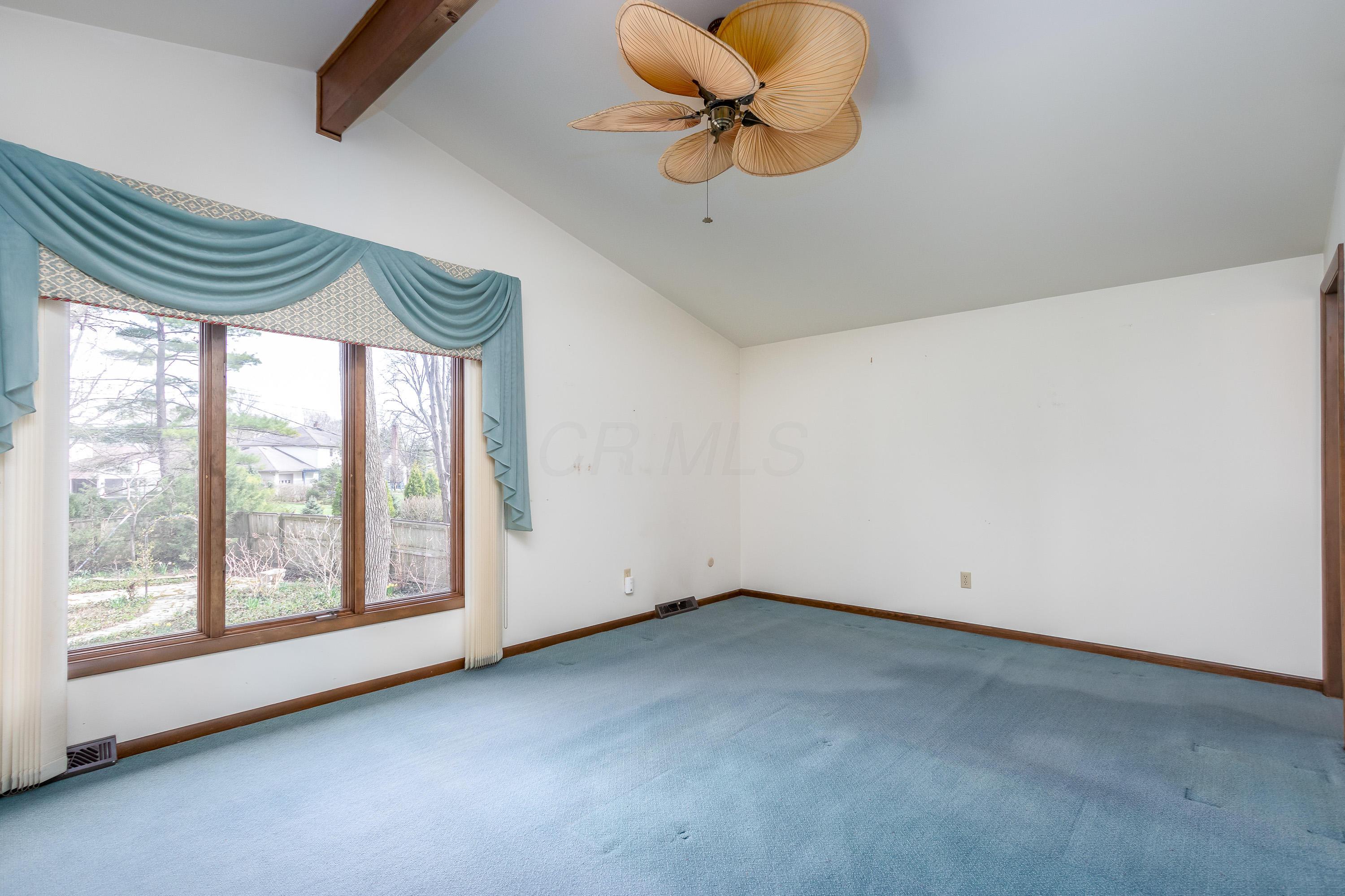 4436 Castleton Road West Columbus, OH 43220 - Photo 12 of 27 Gallery Image 12