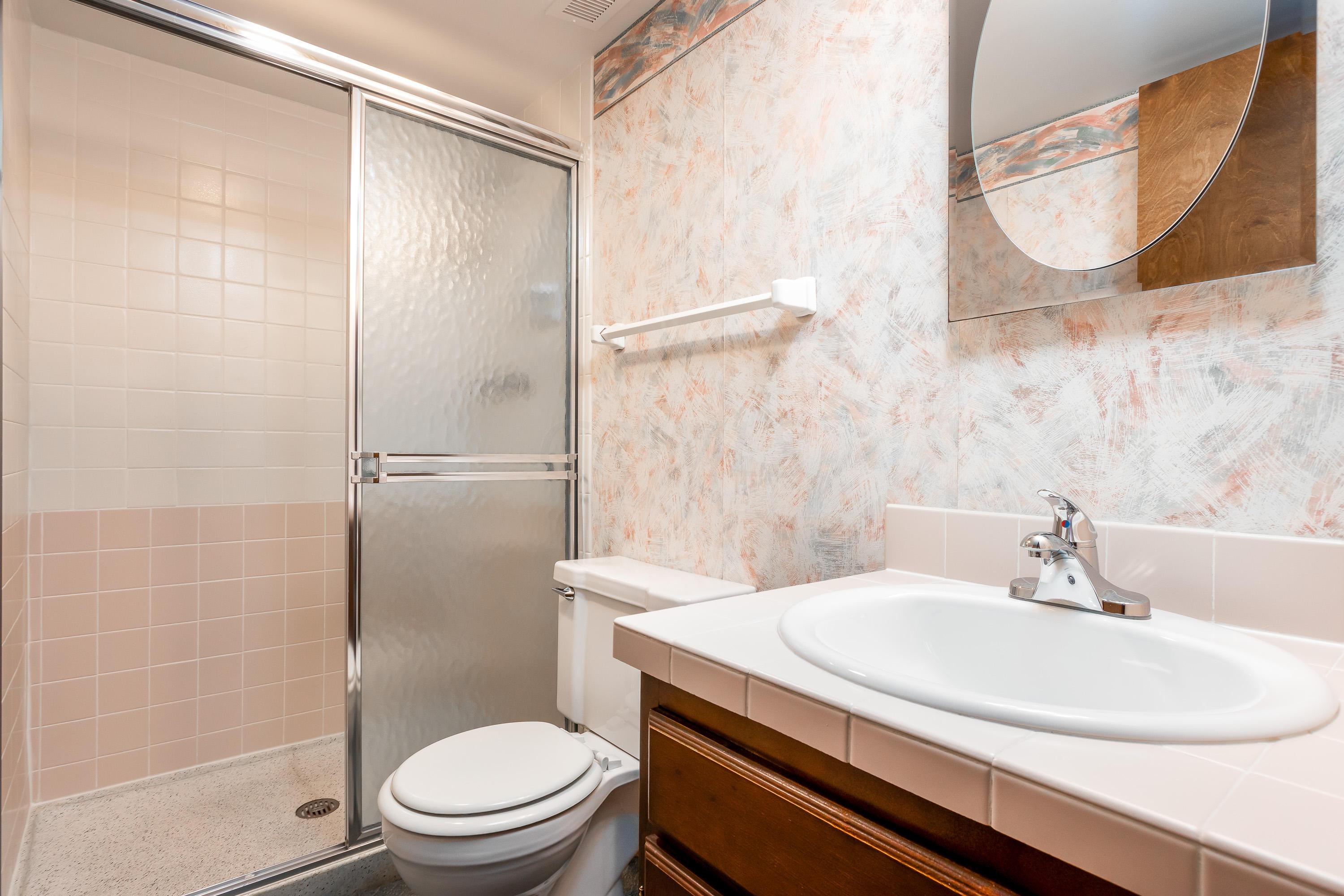4436 Castleton Road West Columbus, OH 43220 - Photo 20 of 27 Gallery Image 20