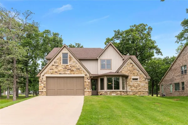 $639,900 | 375 St Andrews Drive, Mabank, TX 75156