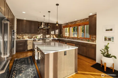 $1,585,000 | 14625 Southeast 14th Street, Bellevue, WA 98007