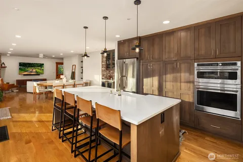 $1,585,000 | 14625 Southeast 14th Street, Bellevue, WA 98007