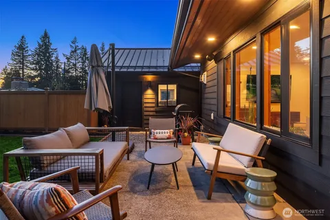 $1,585,000 | 14625 Southeast 14th Street, Bellevue, WA 98007