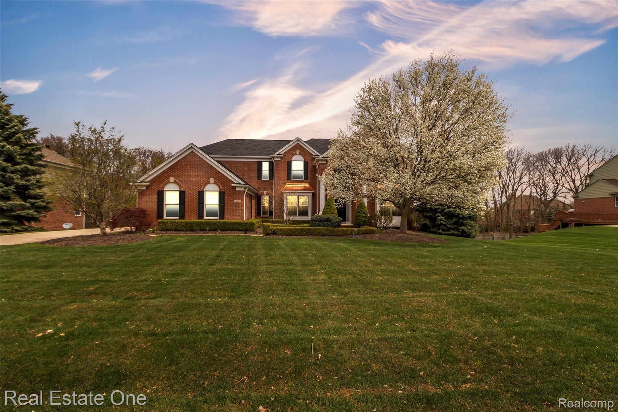 5867 Stonehaven Boulevard Rochester, MI 48306 - Photo 1 of 76 01_5867StonehavenBlvdWindowStillRealEstatePhotography1_mls.jpg