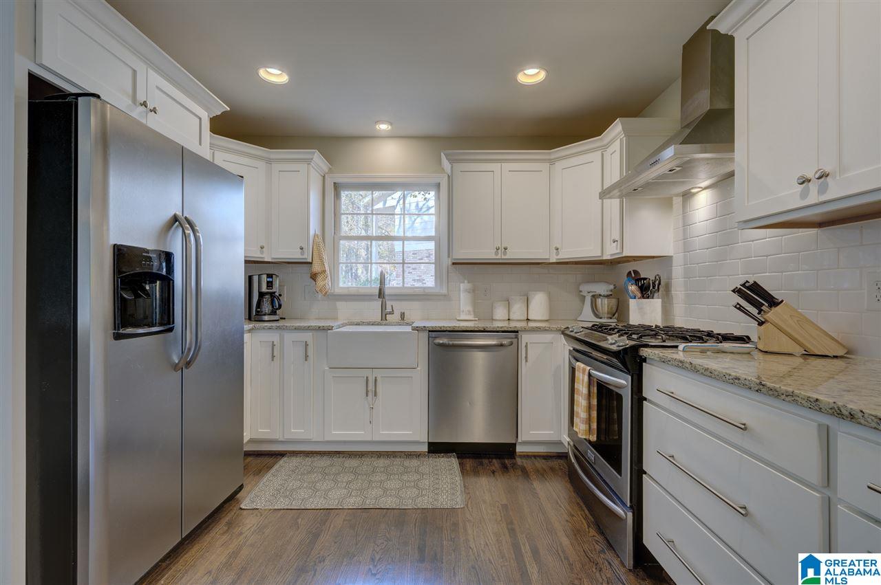 3309 Shallowford Road Vestavia Hills, AL 35216 - Photo 9 of 38