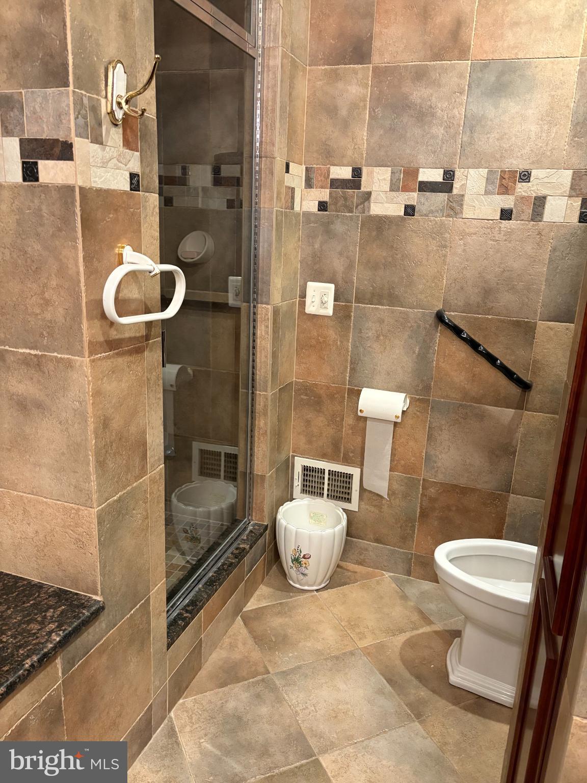 950 Nathaniel Trail Warminster, PA 18974 - Photo 23 of 66 Elegant tiled Master Bathroom with modern fixtures