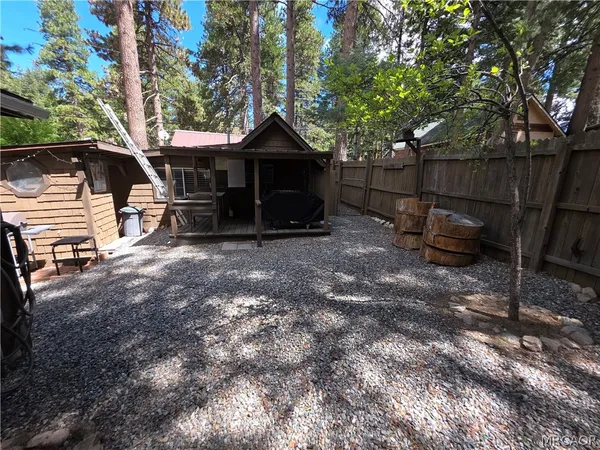 $225,000 | 2606 Whispering Pines Drive, Running Springs, CA 92382