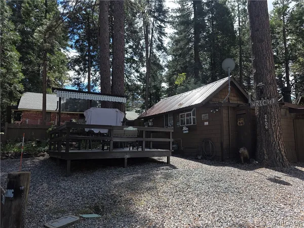 $225,000 | 2606 Whispering Pines Drive, Running Springs, CA 92382