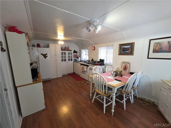 $225,000 | 2606 Whispering Pines Drive, Running Springs, CA 92382
