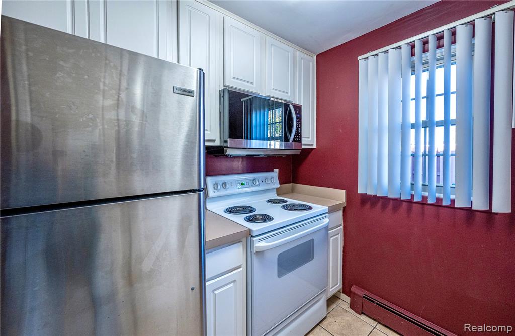 2344 West 14 Mile Road, Unit 7 Royal Oak, MI 48073 - Photo 4 of 21