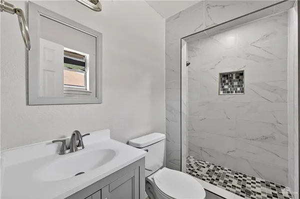 $1,425 | 2113 Gull Avenue, McAllen, TX 78504