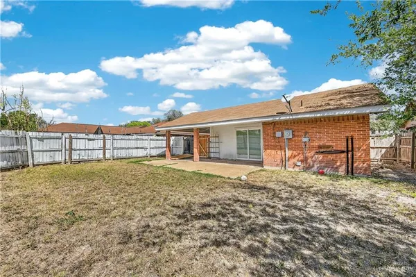 $1,425 | 2113 Gull Avenue, McAllen, TX 78504
