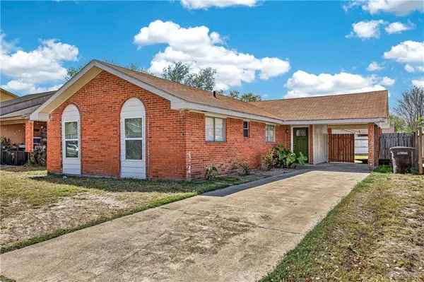 $1,425 | 2113 Gull Avenue, McAllen, TX 78504