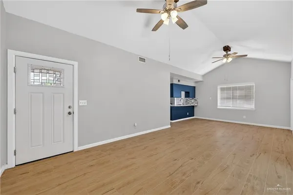 $1,425 | 2113 Gull Avenue, McAllen, TX 78504