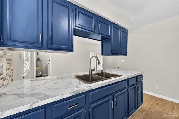 $1,425 | 2113 Gull Avenue, McAllen, TX 78504