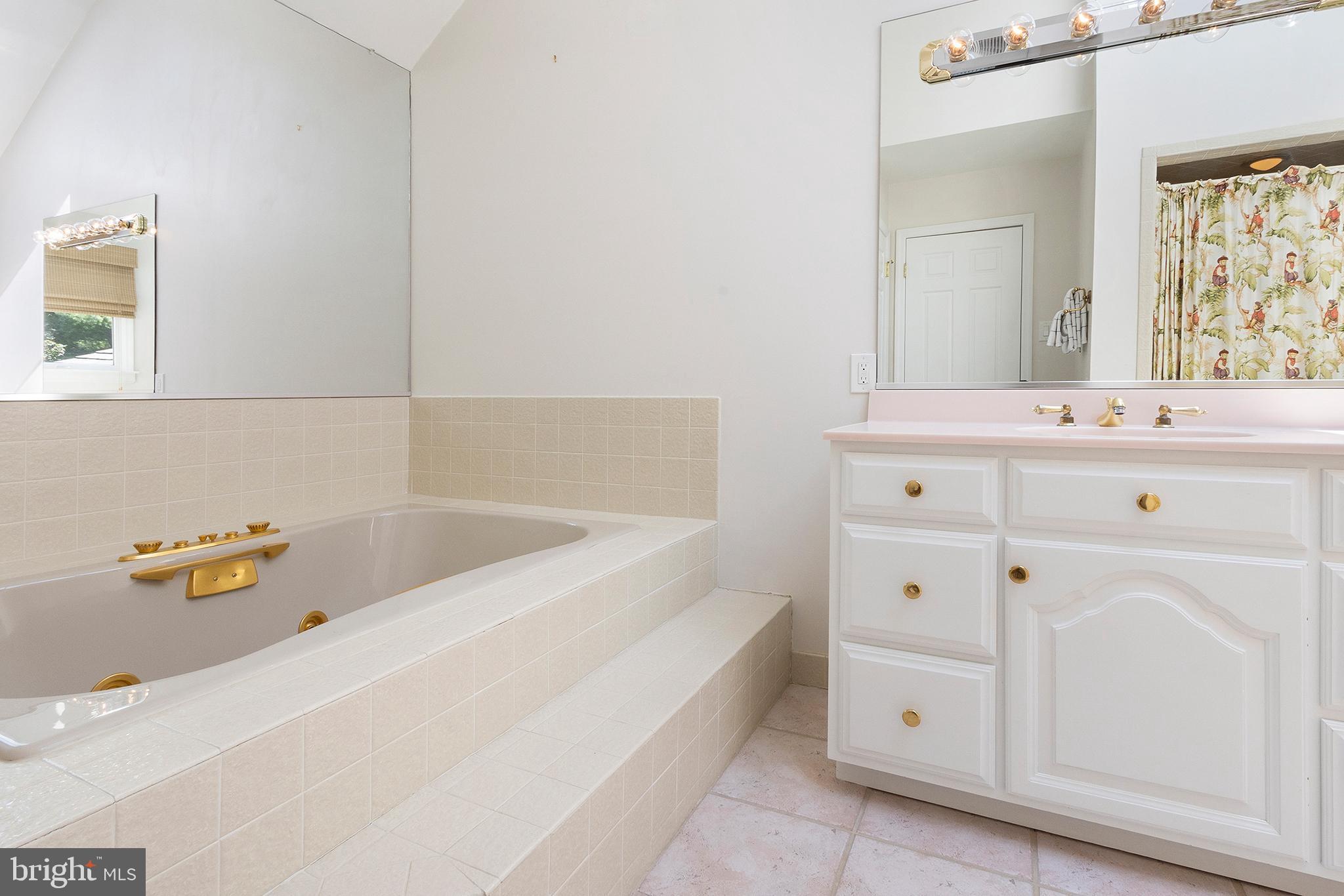 505 Northfield Road Devon, PA 19333 - Photo 19 of 38