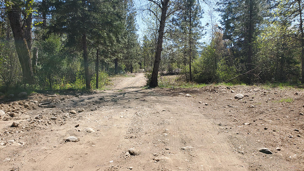 4750 Waldo Road Cave Junction, OR 97523 - Photo 9 of 22 8